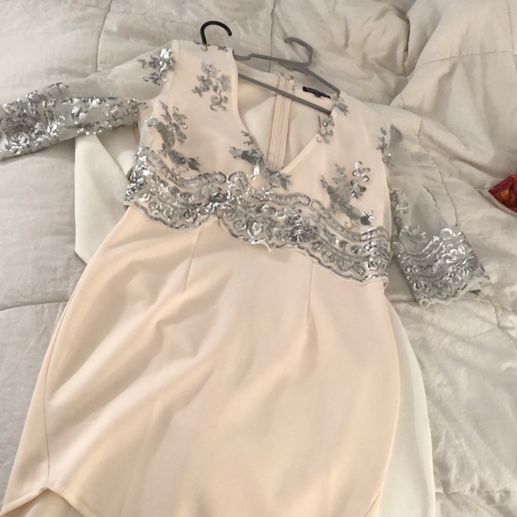 FASHION NOVA Glass House Dress Size M NWT - Picture 3 of 4